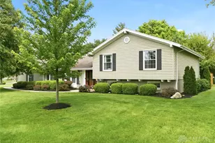 8916 Paragon Rd, Centerville, OH 45458 - Photo 1