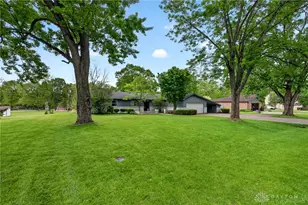 2324 Ivy Crest Dr, Bellbrook, OH 45305 - Photo 1