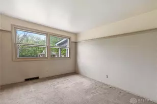2324 Ivy Crest Dr, Bellbrook, OH 45305 - Photo 6