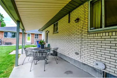1404 Pinecrest Drive, Dayton, OH 45414 - Photo 32