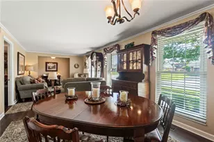 7147 Chadbourne Dr, Huber Heights, OH 45424 - Photo 10
