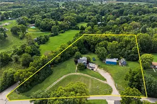 4445 Pinehill Dr, Dayton, OH 45424 - Photo 2