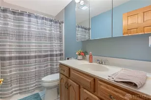 1668 Lago Mar Dr, Washington Twp, OH 45458 - Photo 14