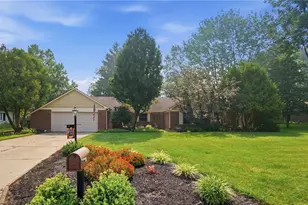 196 Cambria Dr, Beavercreek, OH 45440 - Photo 1