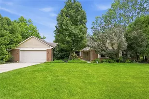 196 Cambria Dr, Beavercreek, OH 45440 - Photo 1