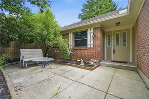 196 Cambria Dr, Beavercreek, OH 45440 - Photo 4