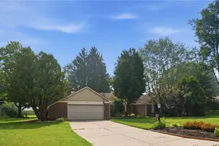 196 Cambria Dr, Beavercreek, OH 45440 - Photo 2