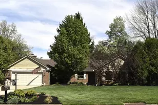 196 Cambria Dr, Beavercreek, OH 45440 - Photo 1