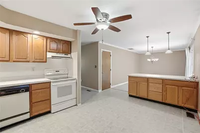 2535 Eckley Boulevard, Miami Township, OH 45449 - Photo 10