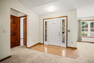 309 Sharon Court, Middletown, OH 45042 - Photo 6