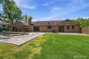 1081 Cedar Creek Cir, Washington Twp, OH 45459 - Photo 54