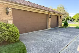 1081 Cedar Creek Cir, Washington Twp, OH 45459 - Photo 58