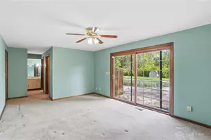 1081 Cedar Creek Cir, Washington Twp, OH 45459 - Photo 32