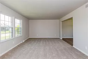 5689 Westcreek Dr, Trotwood, OH 45426 - Photo 6