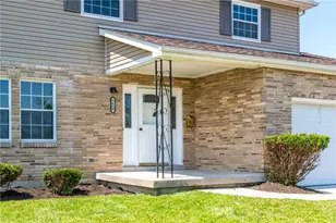 5689 Westcreek Dr, Trotwood, OH 45426 - Photo 4