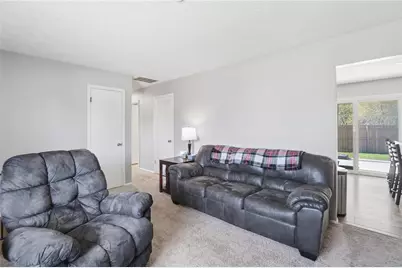 1000 Langdale Avenue, New Carlisle, OH 45344 - Photo 6