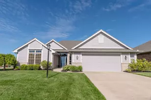 9818 Southern Belle Ct, Washington Twp, OH 45458 - Photo 4