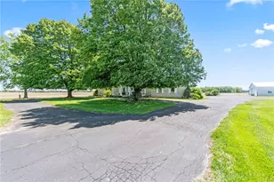 10210 Baltimore Phillipsburg Rd, Clay Twp, OH 45309 - Photo 8