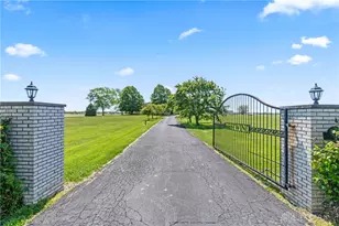 10210 Baltimore Phillipsburg Rd, Clay Twp, OH 45309 - Photo 6