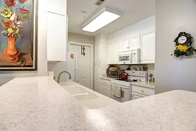 3170 E Stroop Road #301, Kettering, OH 45440 - Photo 8