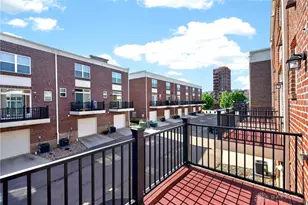 24 N Center St, Springfield, OH 45502 - Photo 16