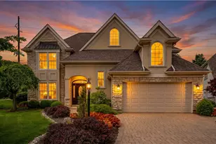 185 Barrington Village Dr, Beavercreek Twp, OH 45385 - Photo 2