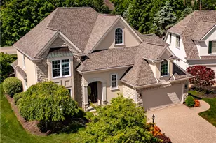 185 Barrington Village Dr, Beavercreek Twp, OH 45385 - Photo 64