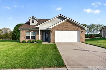 567 Golden Maple Avenue, Brookville, OH 45309 - Photo 1