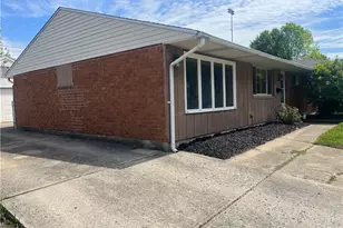4957 Chesham Dr, Dayton, OH 45424 - Photo 2