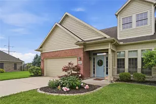 582 Storm Ct, Tipp City, OH 45371 - Photo 2