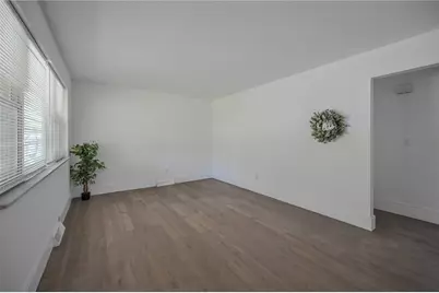 2011 Harding Avenue, Harrison Twp, OH 45414 - Photo 10