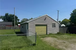900 N Maple St, Eaton, OH 45320 - Photo 4