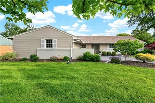 265 Gershwin Dr, Centerville, OH 45458 - Photo 1