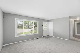 1855 Bluehill Dr, Cincinnati, OH 45240 - Photo 6