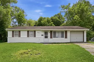 1855 Bluehill Dr, Cincinnati, OH 45240 - Photo 2