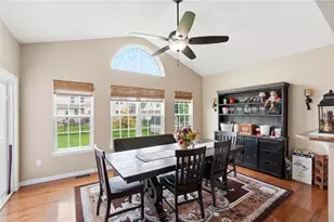 329 Beck Dr, Washington Twp, OH 45458 - Photo 4
