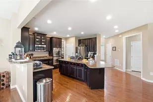 329 Beck Dr, Washington Twp, OH 45458 - Photo 6