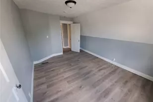 117 Riegel St, Dayton, OH 45417 - Photo 2