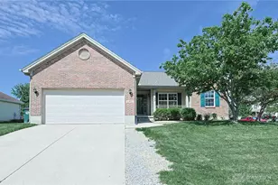 1497 Observatory Dr, Fairborn, OH 45324 - Photo 2