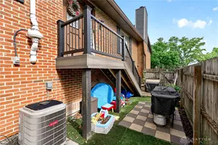 2570 Valais Ct, Sugarcreek Twp, OH 45458 - Photo 8