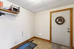 134 E 1st St, Springfield, OH 45504 - Photo 28