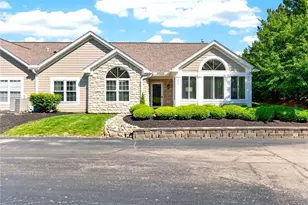 1544 Turnberry Village Dr, Centerville, OH 45458 - Photo 1