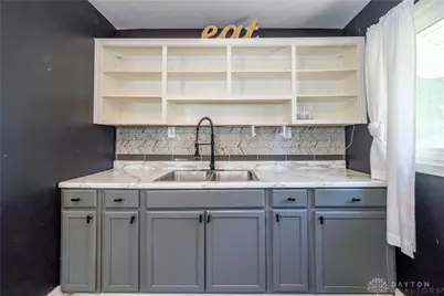 756 Alexander Drive, Dayton, OH 45403 - Photo 12