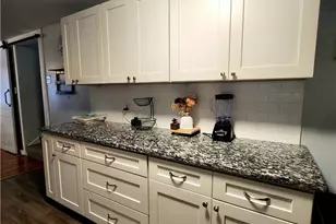 486 Locust Ln, Troy, OH 45373 - Photo 6