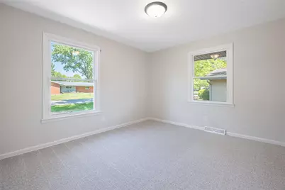 2434 Barnett Drive, Bellbrook, OH 45305 - Photo 18