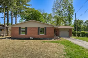 2434 Barnett Dr, Bellbrook, OH 45305 - Photo 1