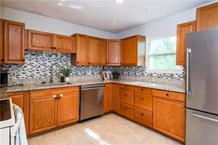 1976 Redstone Dr, Fairborn, OH 45324 - Photo 6