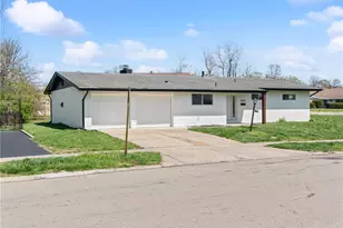 4865 Thorain Ct, Dayton, OH 45416 - Photo 2