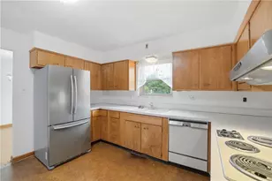 101 Winchcombe Dr, Washington Twp, OH 45459 - Photo 12