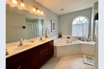 2570 King Arthur Way, Beavercreek, OH 45431 - Photo 16